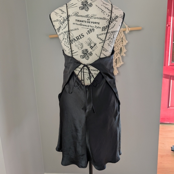 Zara Elegant Black Slip Dress - Picture 5 of 7